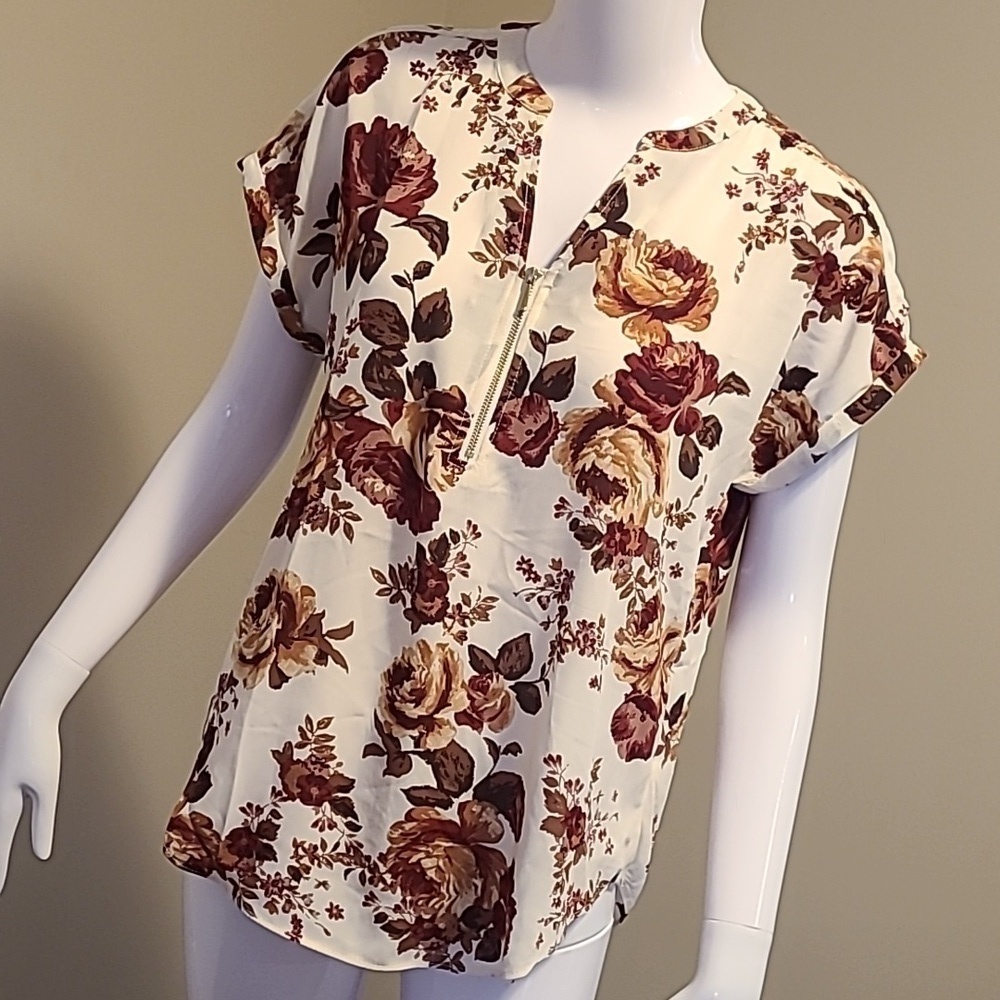 🌈 Maurices Boho Coastal Chic Floral Lightweight Top